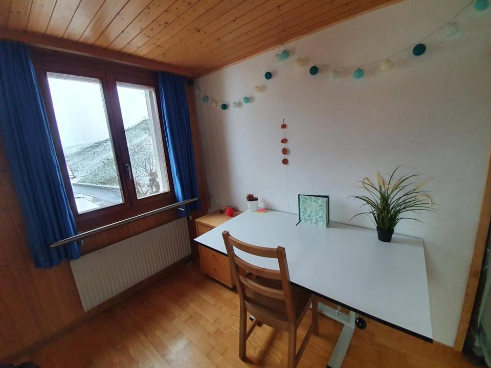 Schoene 3 1/2 Zimmer Wohnung In Der Zentralschweiz Menznau Exterior foto